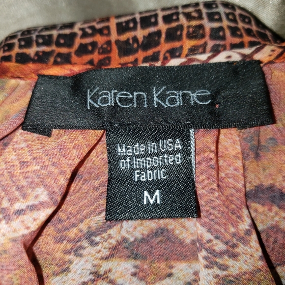 NWOT Karen Kane orange snakeskin print semi sheer blouse top Womens Medium - Picture 3 of 6